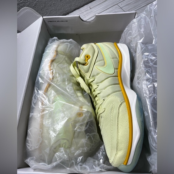 Nike Air Zoom G.T. Hustle 2 men’s basketball sneaker Luminous green size 10.5‎ main image 2